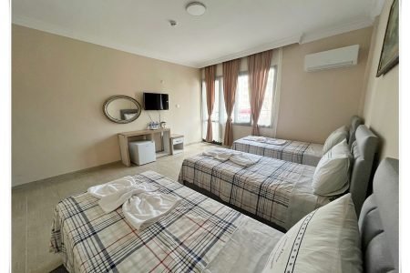 Confort Triple Room