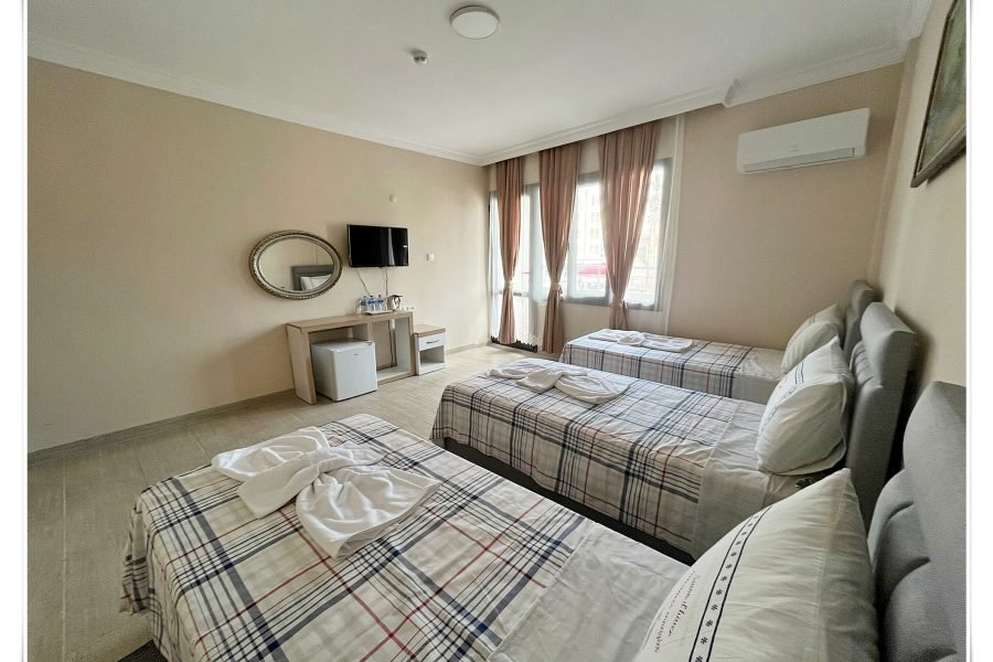 Confort Triple Room
